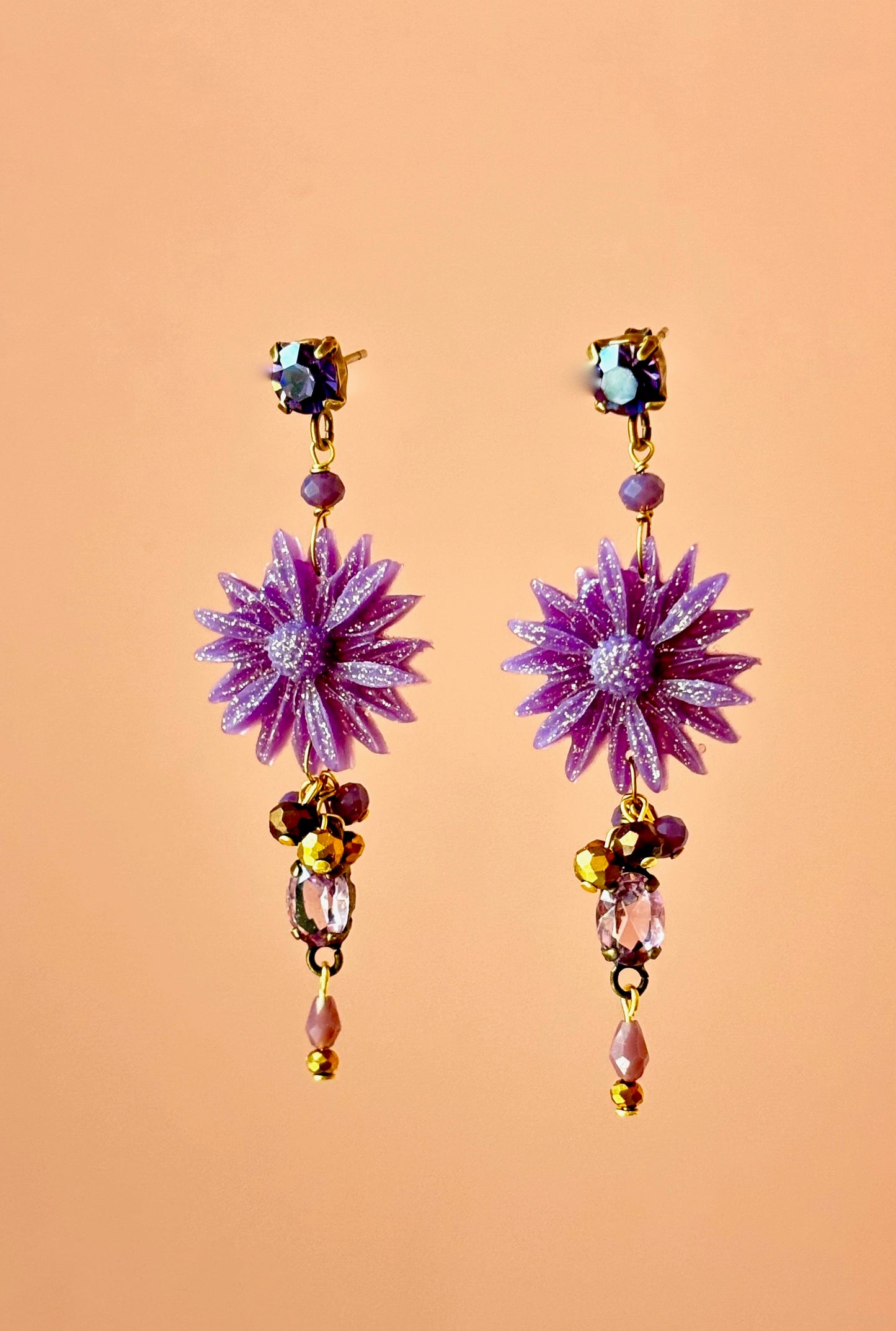 Pendientes lilas con flor y cristales-P-34-177