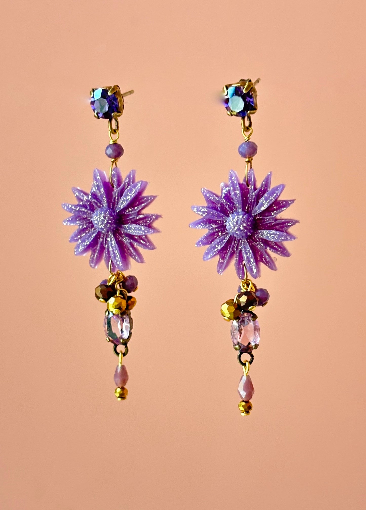 Pendientes lilas con flor y cristales-P-34-177