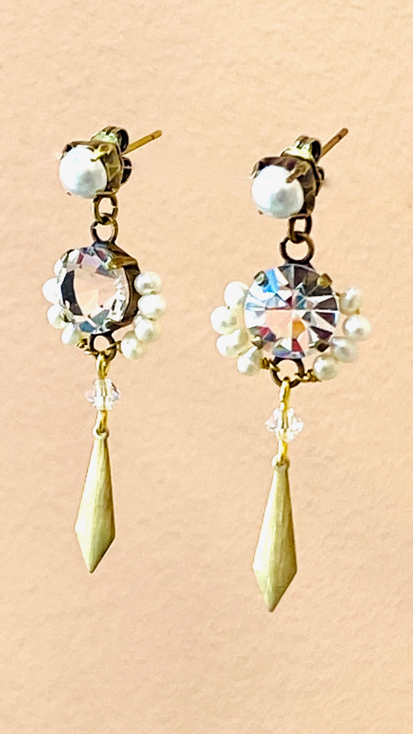 Pendientes de cristal y perlas. P-32-84