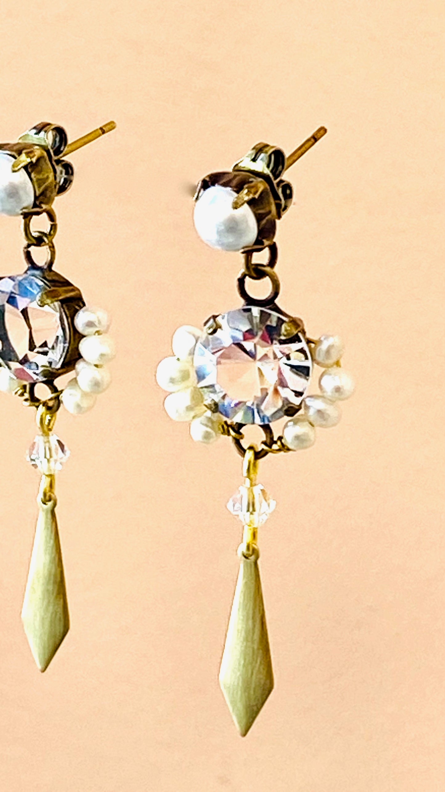 Pendientes de cristal y perlas. P-32-84